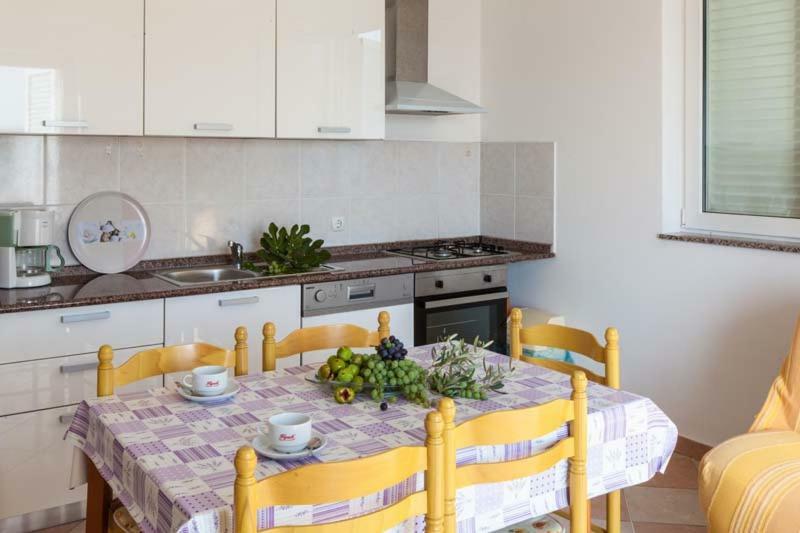 Apartmani Mudronja 무르테르 외부 사진